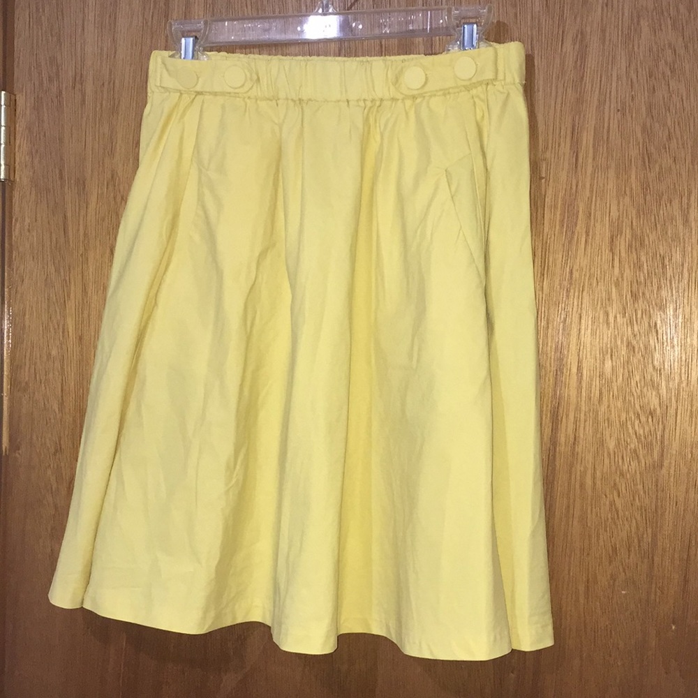 Zara yellow flared skirt Sz M
